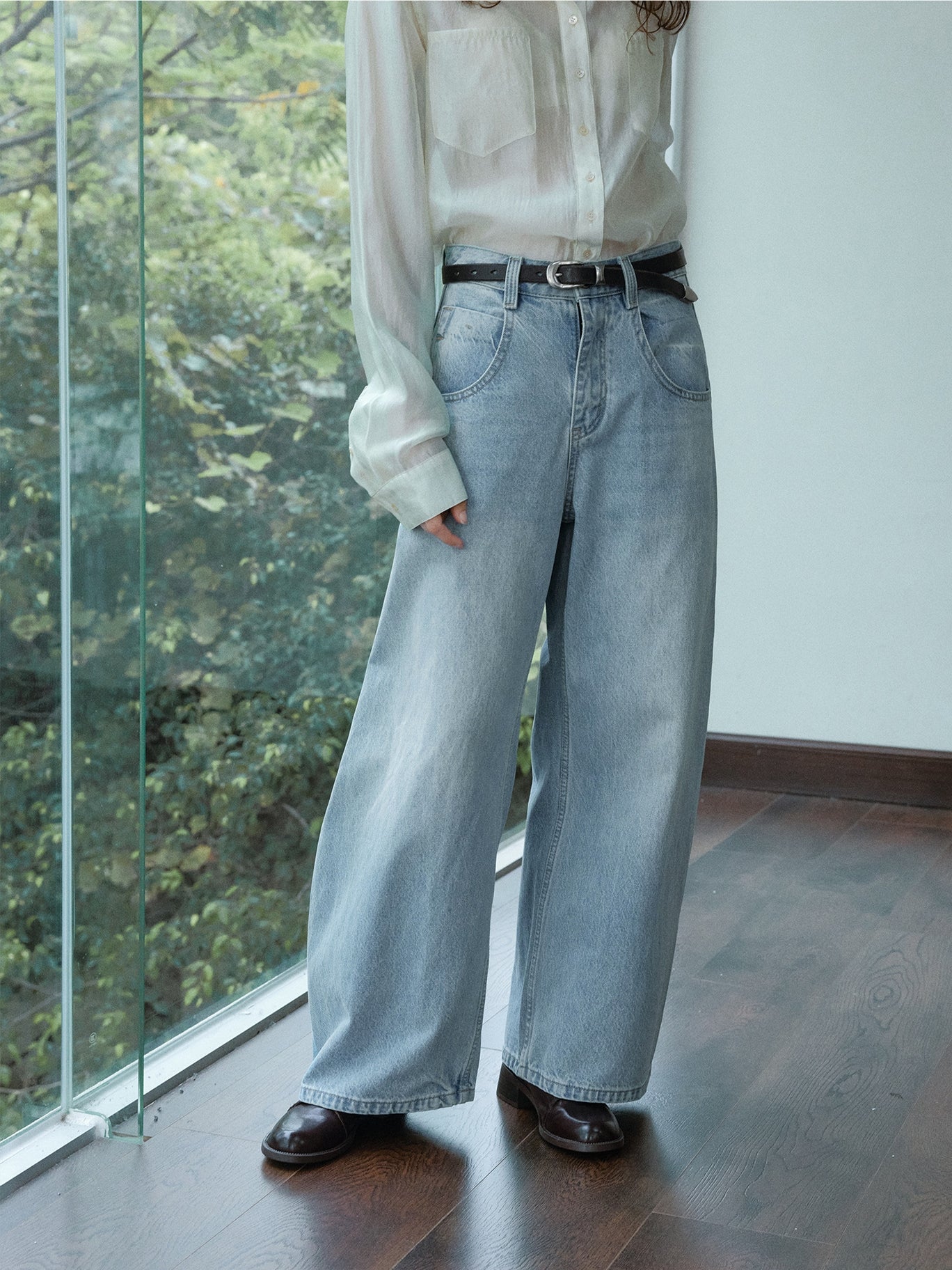 【PRE ORDER】カーヴィーシルエットデニムパンツ