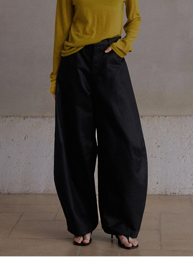 【PRE ORDER】カーブシルエットワイドパンツ