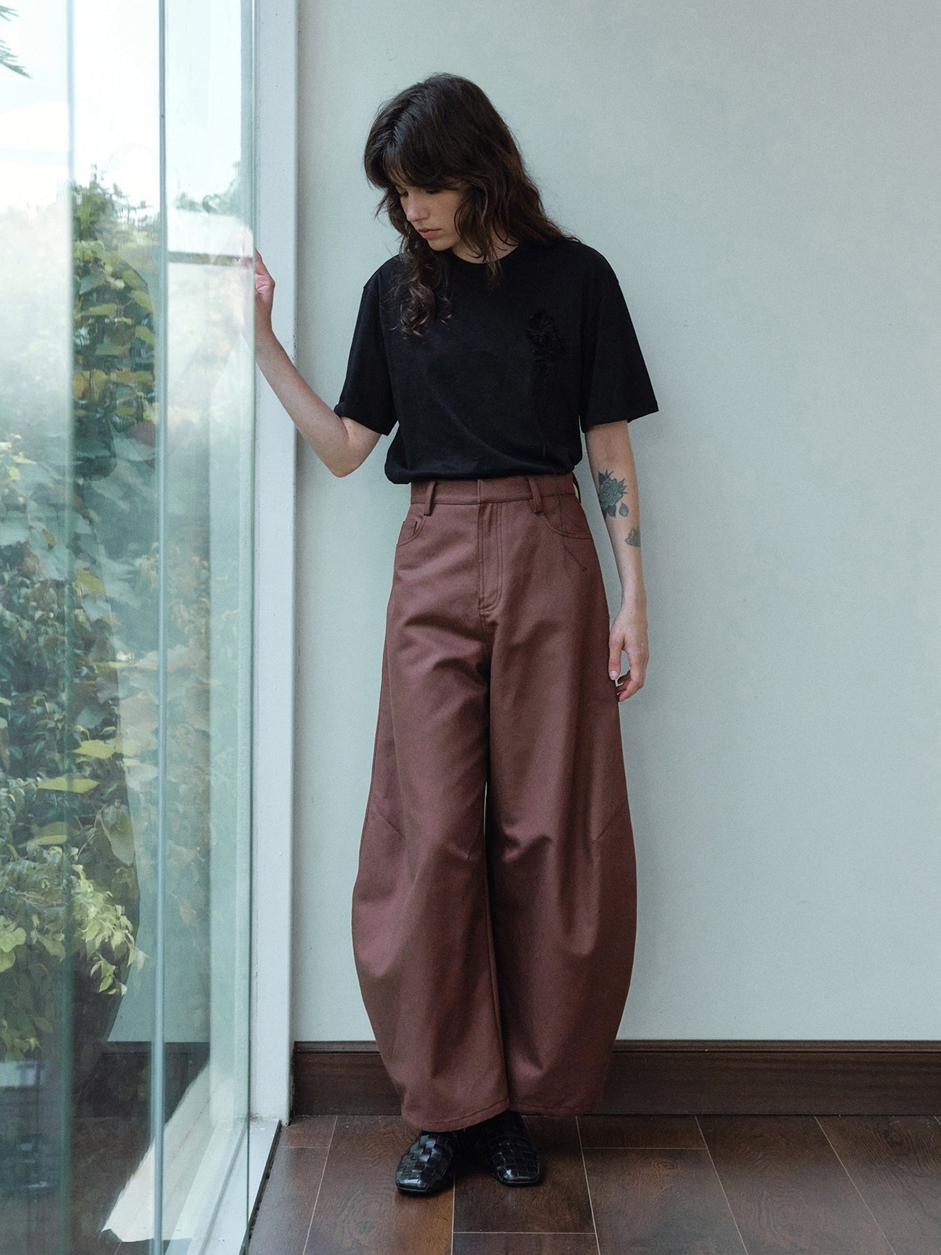 【PRE ORDER】カーブシルエットワイドパンツ