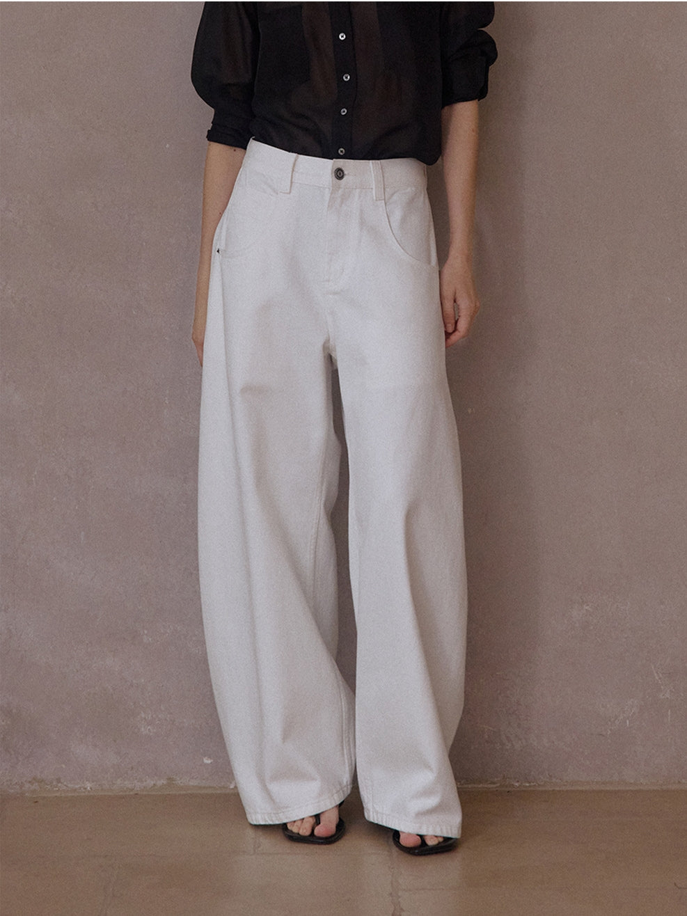 【PRE ORDER】カーヴィーシルエットデニムパンツ