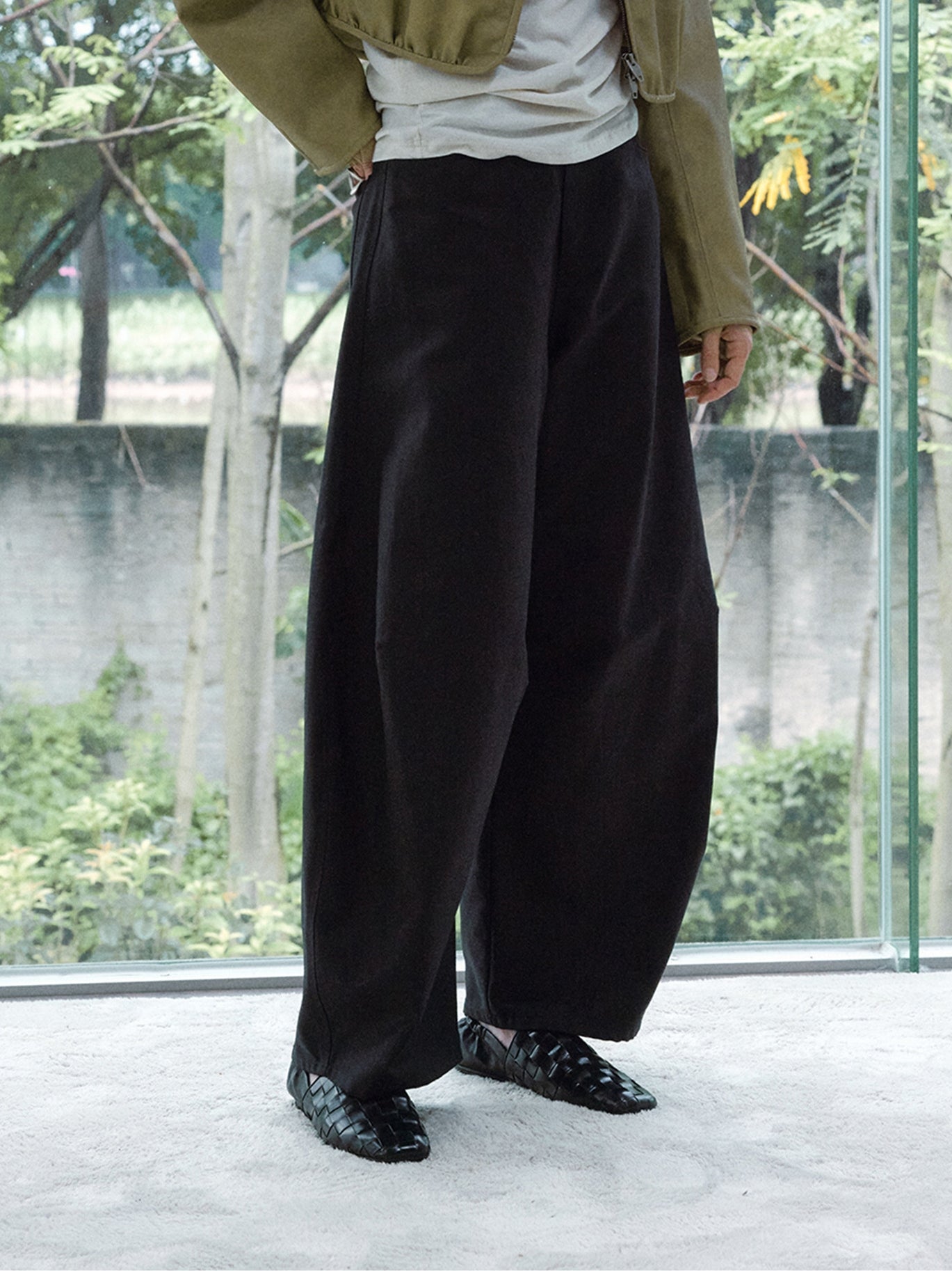 【PRE ORDER】カーブシルエットワイドパンツ