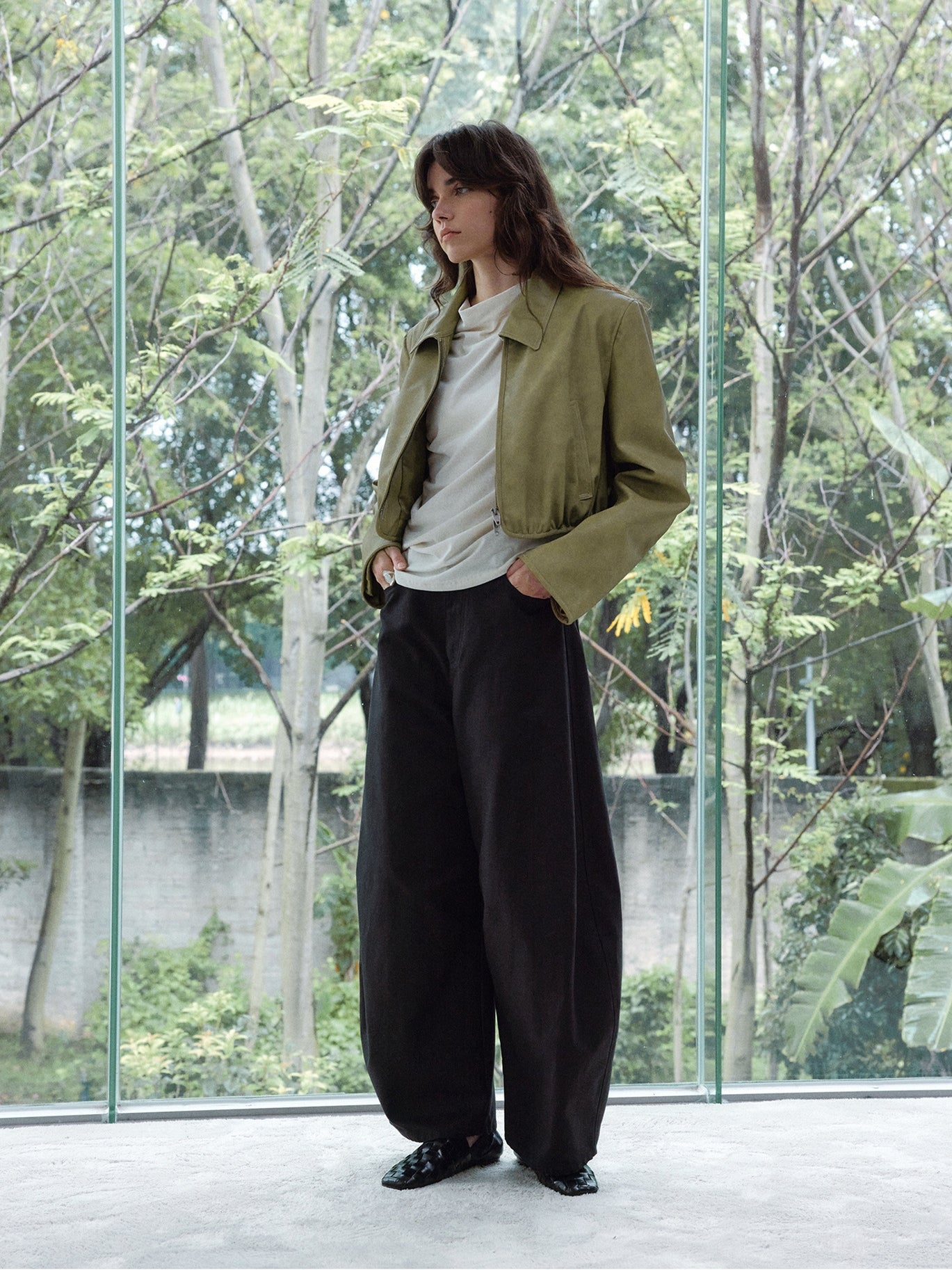 【PRE ORDER】カーブシルエットワイドパンツ