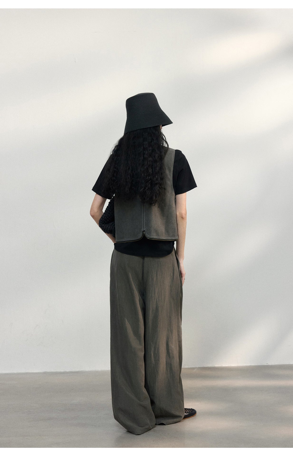 リヨセルウエストタックドレープパンツ