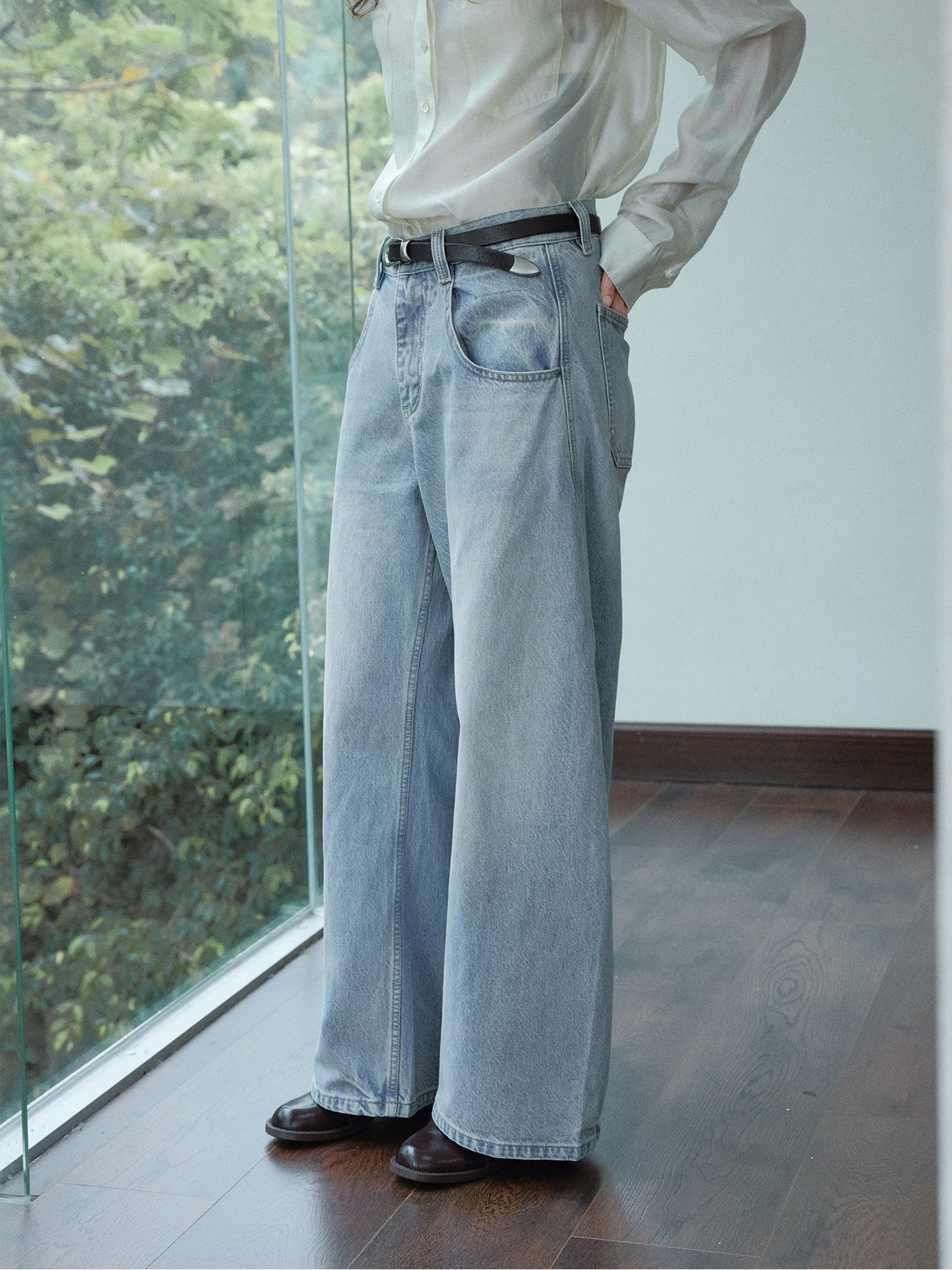 【PRE ORDER】カーヴィーシルエットデニムパンツ