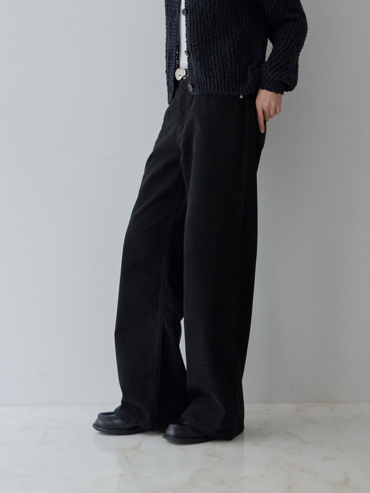 【POPUP】ピーチスキンストレートパンツ/BLACKのみ
