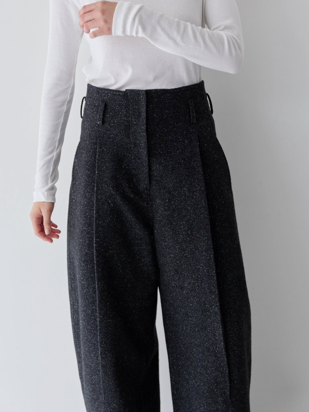 【COMING SOON】シルクネップハイウエストタックカーブパンツ【セットアップ可】