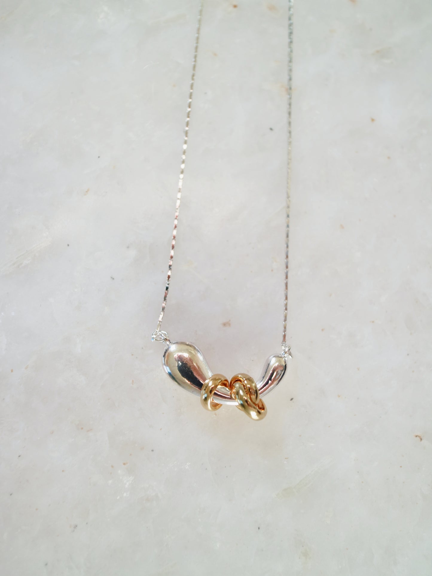 【LAPUIS】Flow coil ネックレス