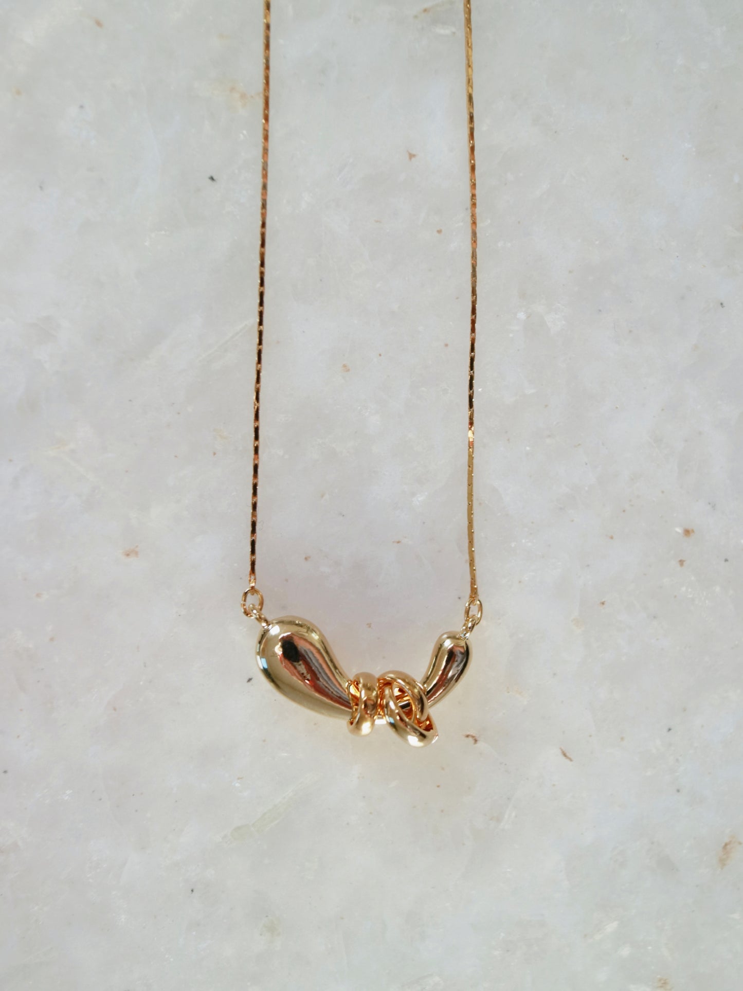 【LAPUIS】Flow coil ネックレス