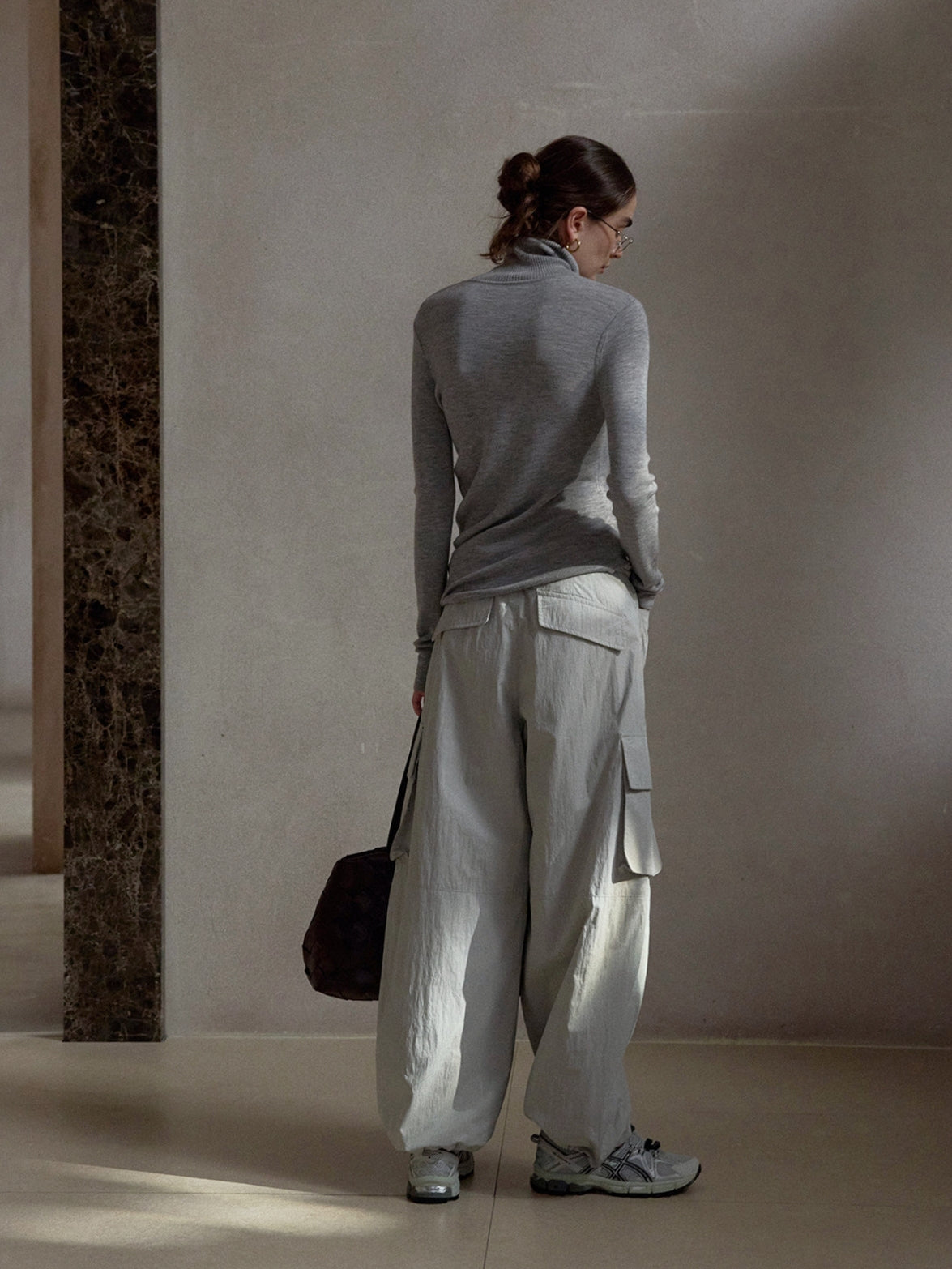 ドローストリングナイロンワイドカーゴパンツ