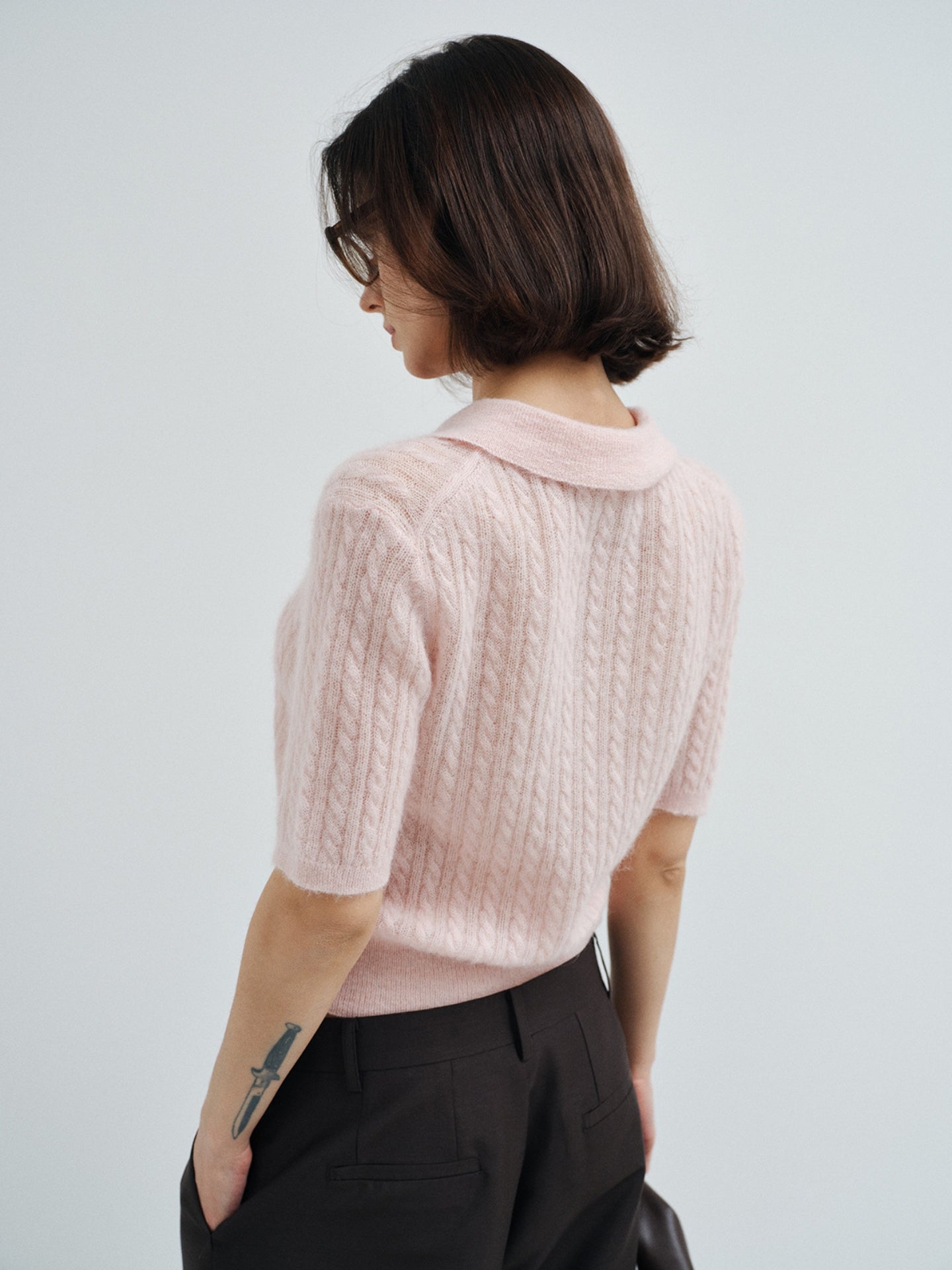 【COMING SOON】アルパカブレンド ケーブル編みポロニットプルオーバー