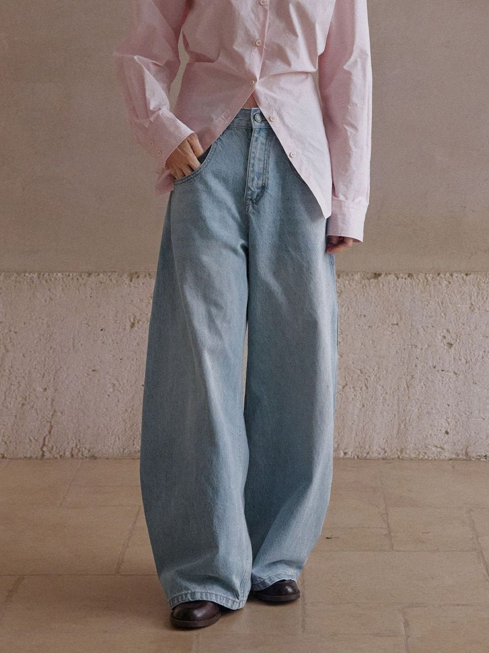 【PRE ORDER】カーヴィーシルエットデニムパンツ
