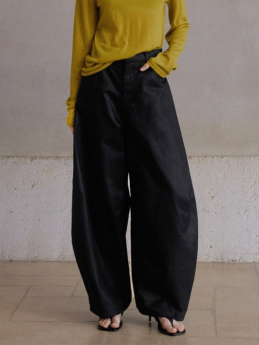 カーブシルエットワイドパンツ