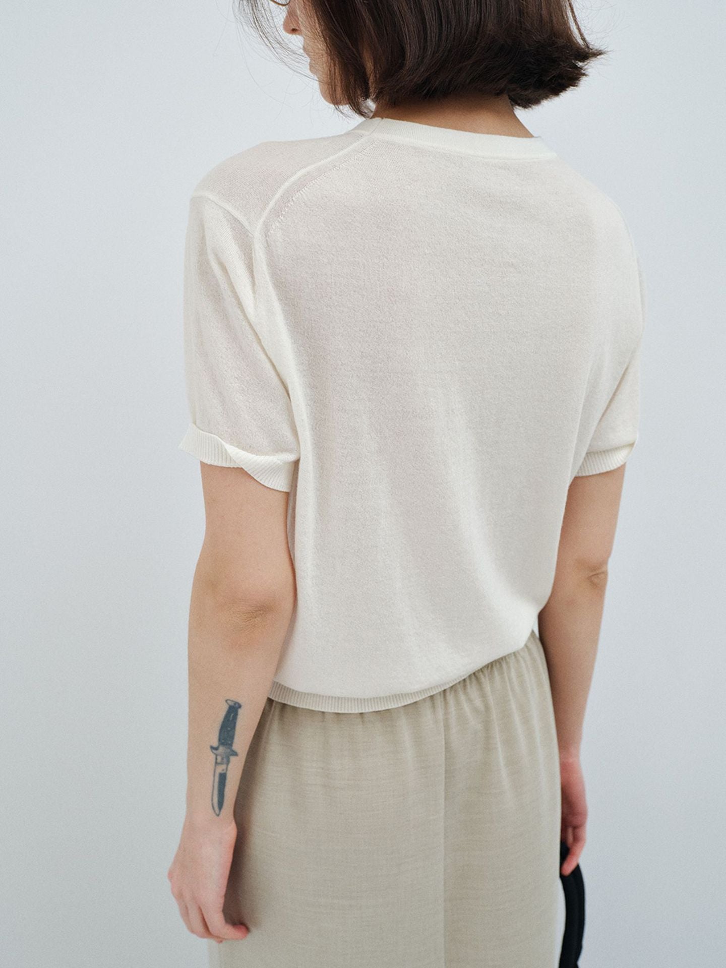 【COMING SOON】シアー半袖Tシャツ