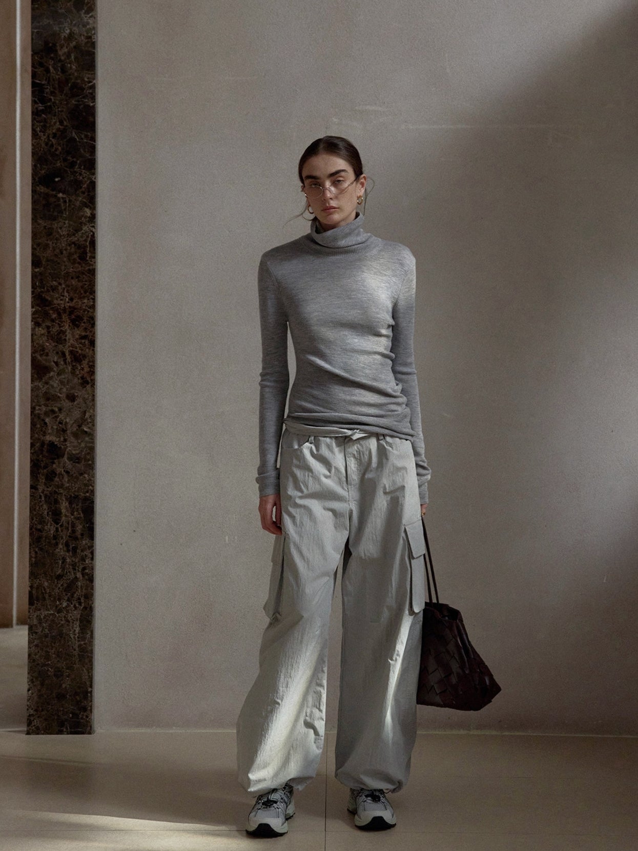 ドローストリングナイロンワイドカーゴパンツ