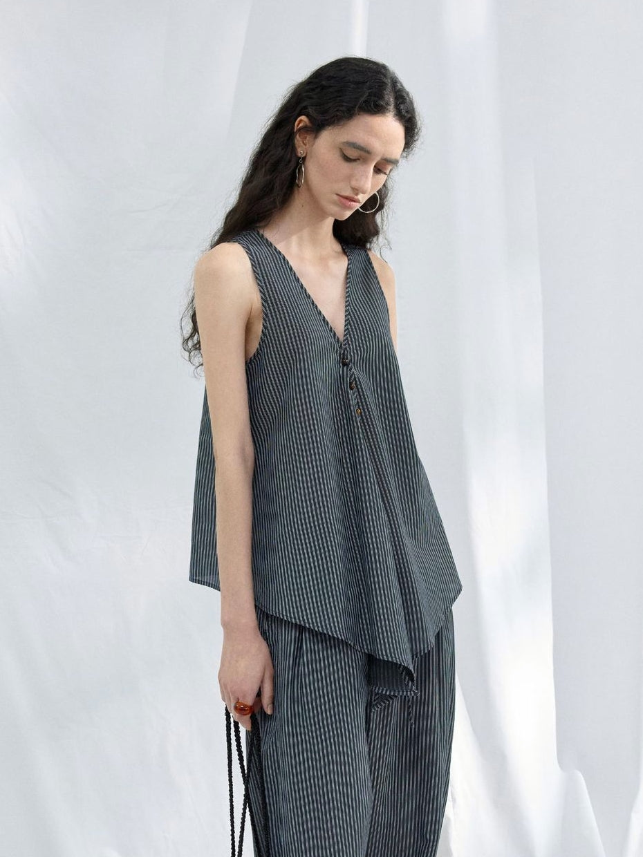 【美品♡人気ノーカラースーツ】プラステ　ドライギャバセットアップ　ライトグレー ドレスプラス DRESS+ セットアップ レディーススーツ ジャケット