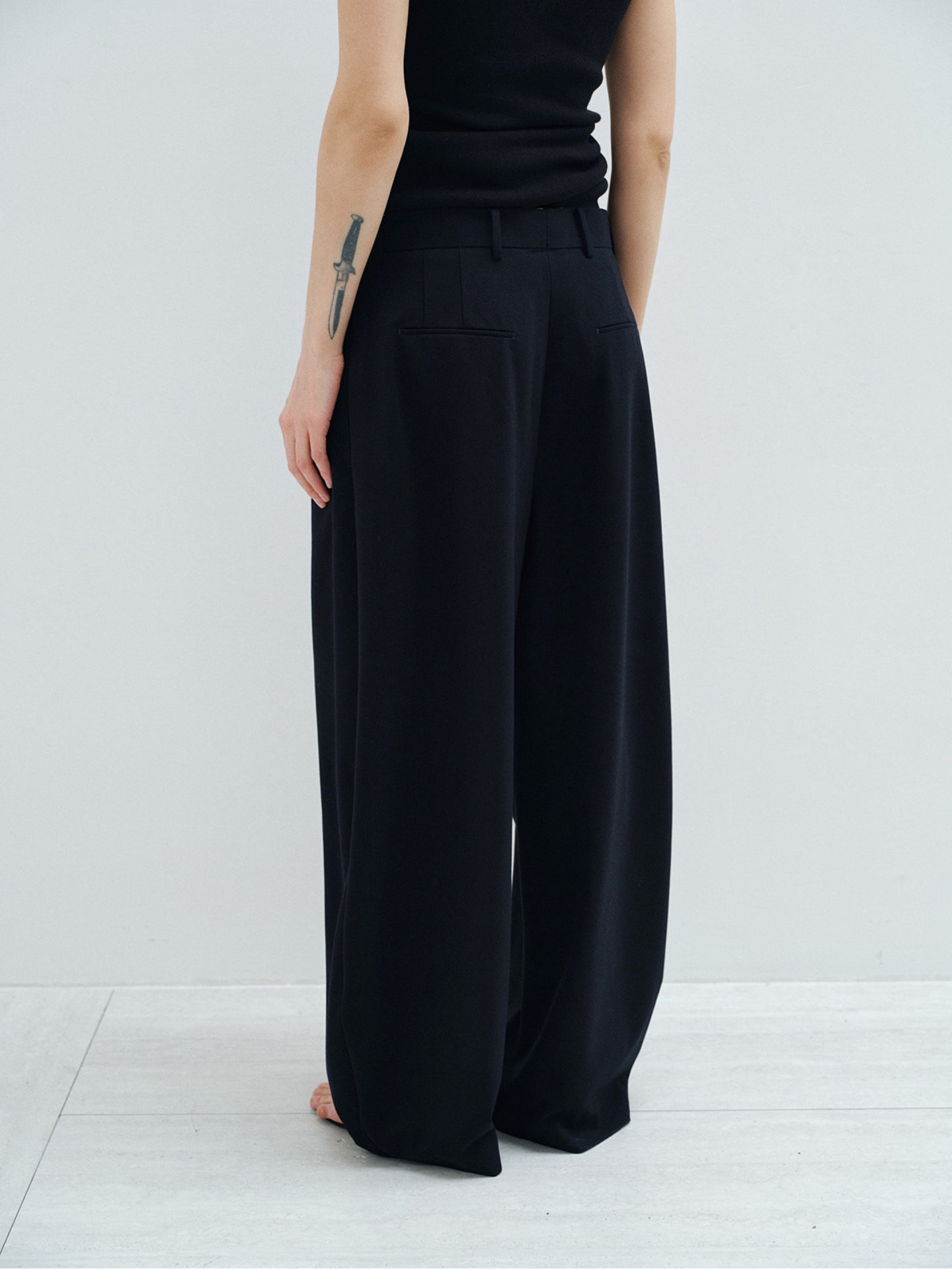 【COMING SOON】2タックワイドスラックスパンツ